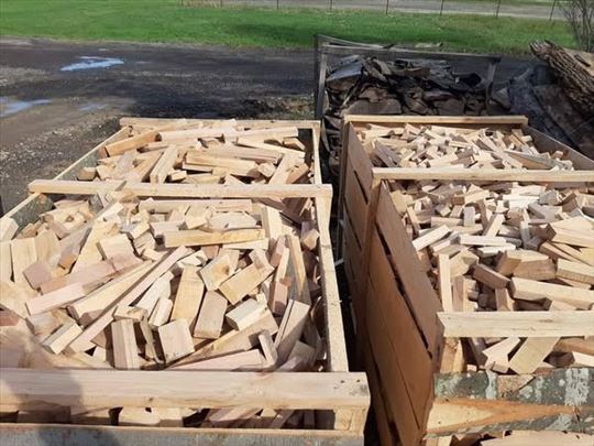 Na prodaju drva na paleti 