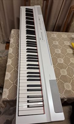 Yamaha električni klavir