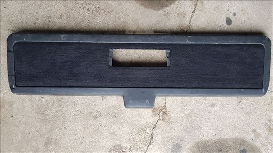 zadnja tabla za Volvoa