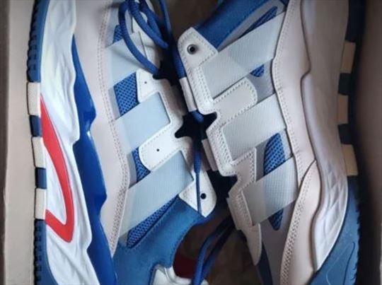 Adidas niteball vel. 48 (31cm)
