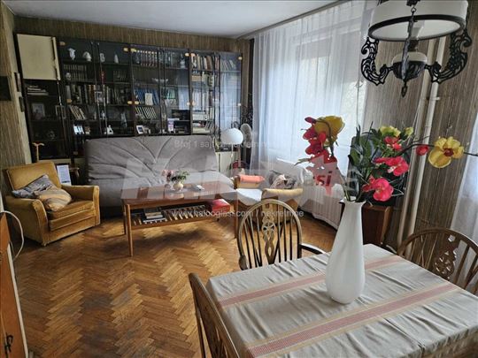 Banovo brdo, dvosoban 