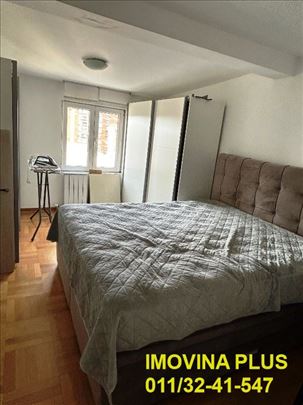 Botanička bašta - Bulevar despota Stefana, 53m2