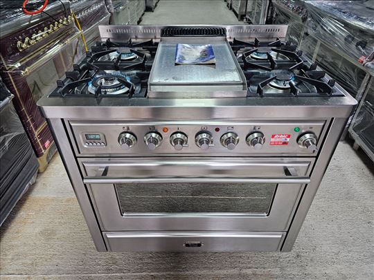 Grbić. Plinski sporet BORETTI ILVE