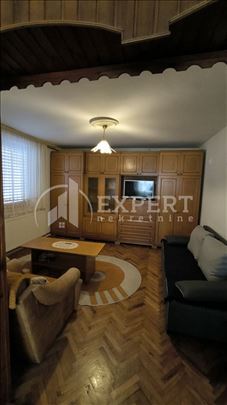 Izdaje se odlična kuća u naselju Branko Bjegović, 