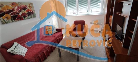 Izdaje se stan u centru grada!