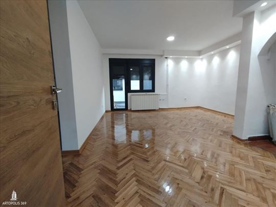 Leštane,  renovirana kuća 255 m2, 220.000e ID#1057