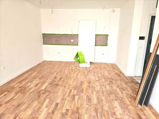 Moderan stambeno-poslovni kompleks sa povraćajem P