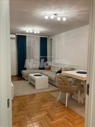 Nov, moderan, kompletno opremljen stan 