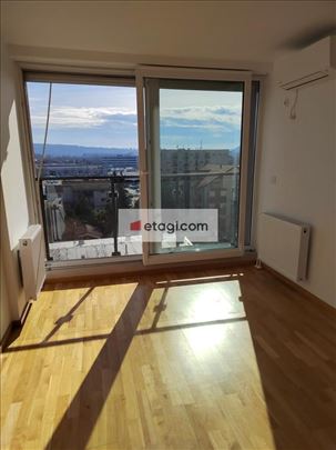 Nov, premium stan sa galerijom, hitna prodaja