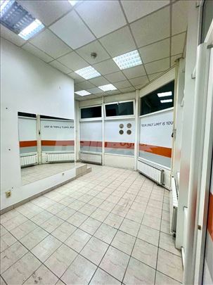 Novi Beograd, Yu Biznis 21m + PARKING