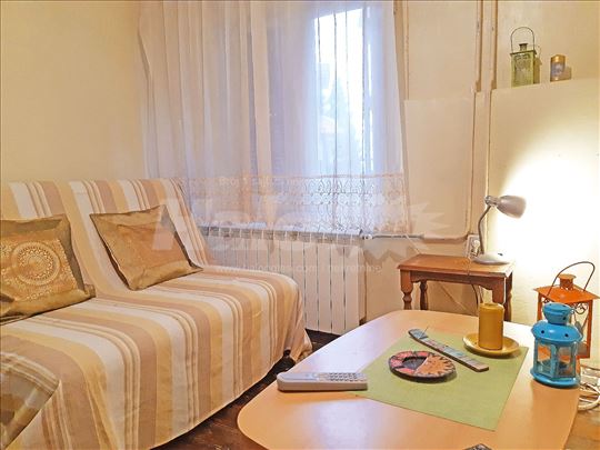 POVOLJNO - jednoiposoban stan, Banovo brdo