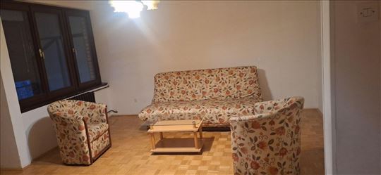 Prodaje se dvosoban stan u naselju Bagremar