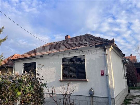Prodaje se kuca u Bresnici 