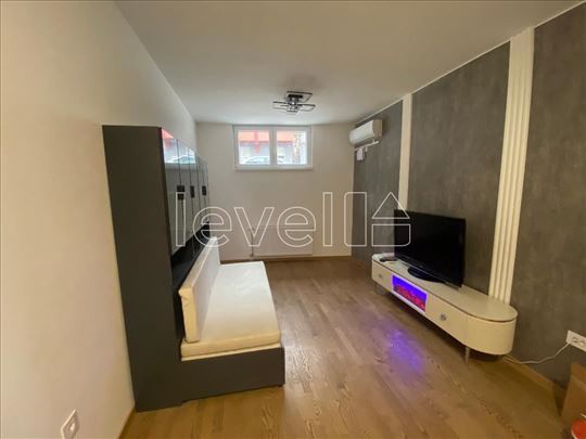 Stan,Novi Sad,Grbavica,kv: 44.00, € 88000
