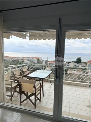 U pitanju su 3 luksuzna apartmana u jednoj kući.