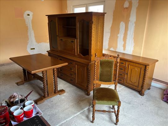 Vitrina,Sto,Komoda,5 Stolica PUNO DRVO