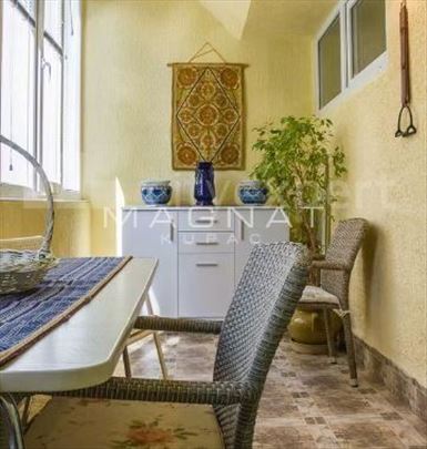 Banjica - Paunova, komforan trosoban stan ID#5503