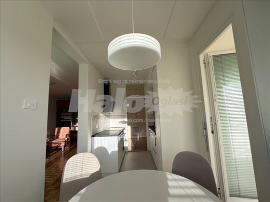 Sunny apartment close to all amenities