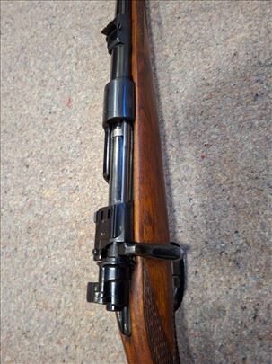 Unikatan lovački karabin Puškarna Kranj – Mauser M