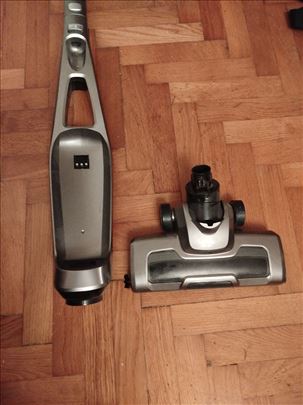 Deo,rucka,papucica/cetka za stapni staubsauger usi