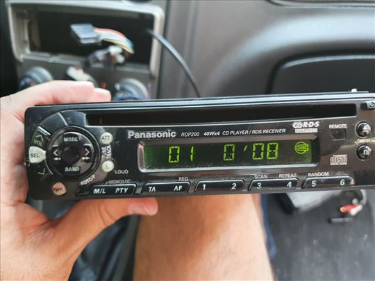 panasonic RDP200 auto radio cd plejer