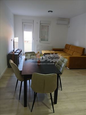 Trosoban stan u Kaludjerici