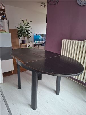 Trpezarijski sto puno drvo