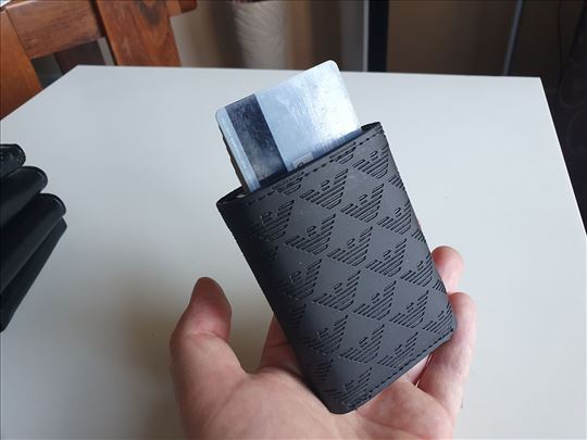 Armani novcanik za novac i kartice Novo!
