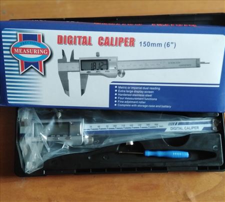 Digitalno kljunasto merilo