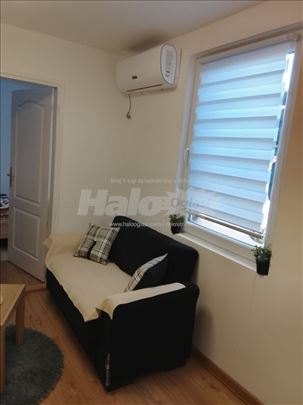 Izdaje se garsonjera