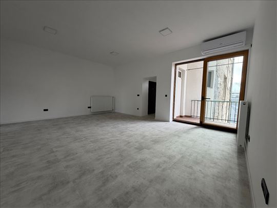 Izdaje se renoviran stan – Bulevar kralja Aleksand