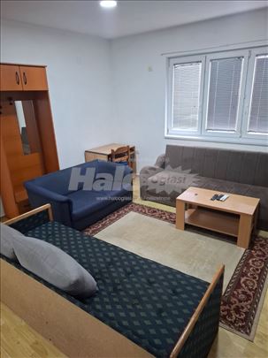 Izdajem stan u Rakovici