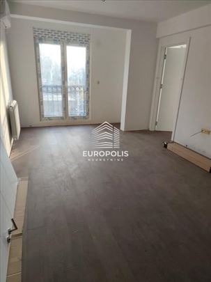 Jednoiposoban, Žarkovo