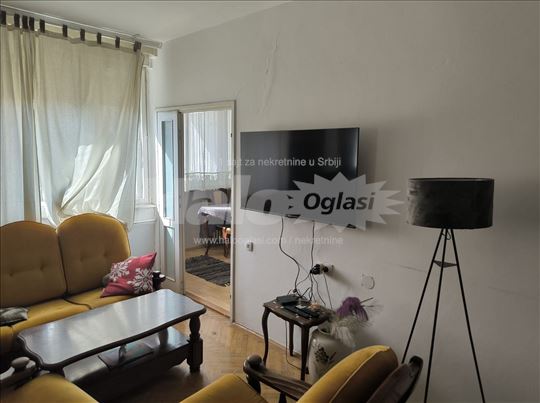 Kompletno Namešten Dvosoban stan - Beogradski Kej