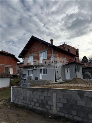 Kuća na prodaju - Jajinci! 