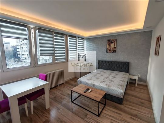 Lux, Novi Beograd, Paviljoni, 23m2 - 0.5