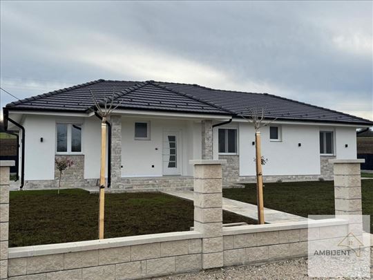 Na prodaju kuća na Kosmaju, 144m2