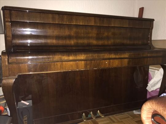 pianino August Forster