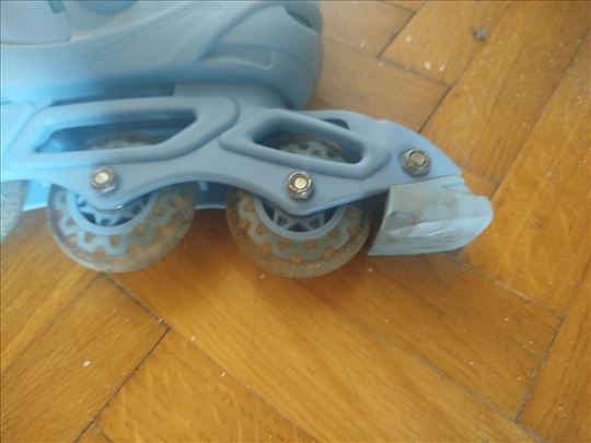 Podesivi roleri 36-39 plavi,tockici za rolere 