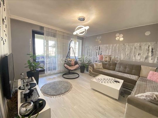 Prodaja 3.0 stana Bežanijska kosa