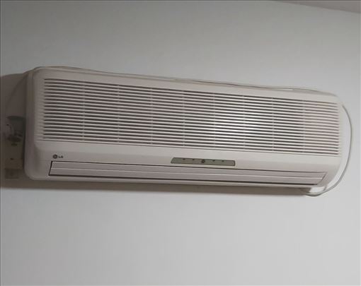 Prodajem klimu 12ticu LG