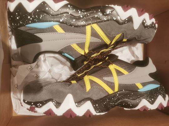 Prodajem nove Fila patike original 