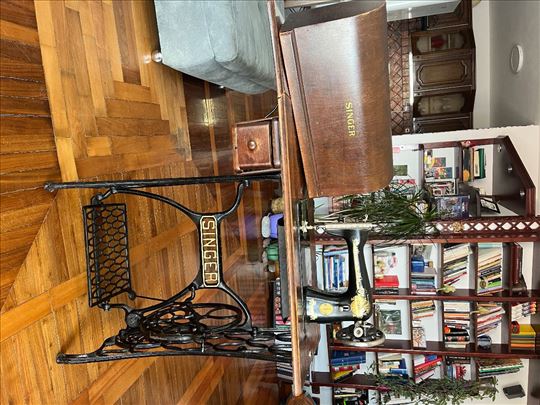 Singer - šivaća mašina 