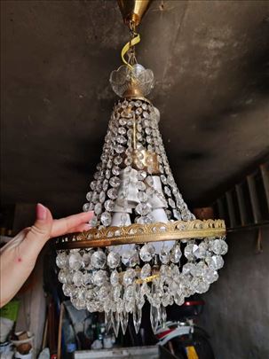 Stari etno luster etno, Ispravan 