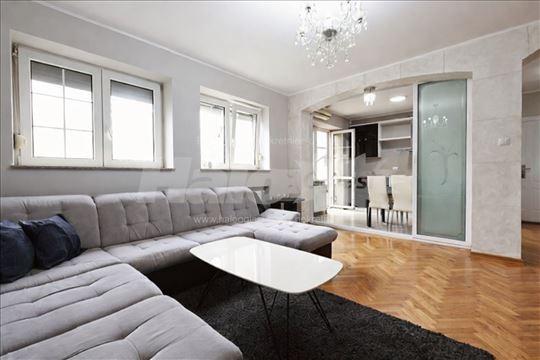 Stari grad, odlican stan