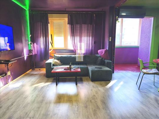 Trosoban, funkcionalan stan na Vračaru