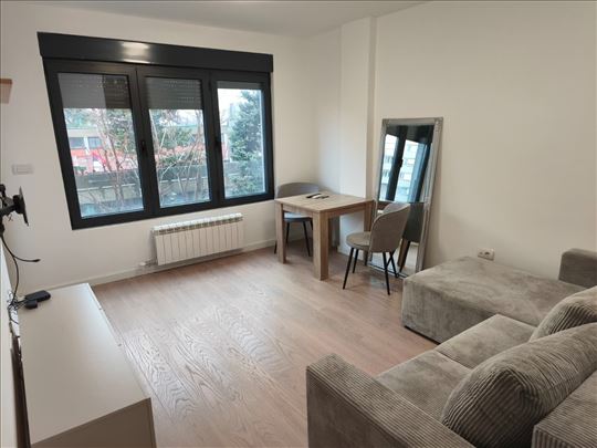 Autokomanda,2.0 stan,novogradnja,opremljen