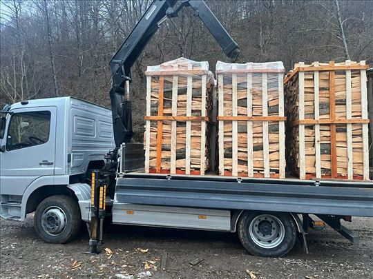 Cepana drva na paleti