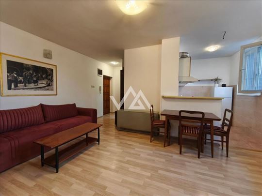 Izdaje se 2.0 stan, Stari grad (Dorćol)