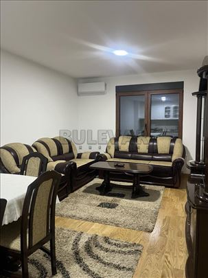 Izdaje se stan kod Filozofskog fakulteta